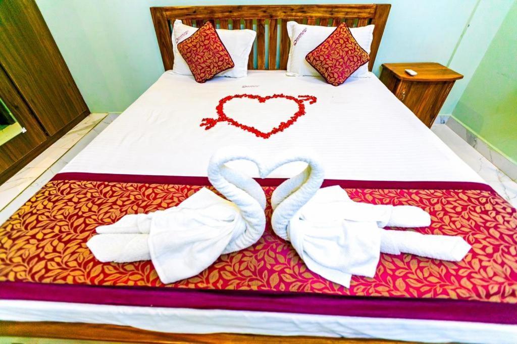 Appartement Dreamland Retreat With Swimming Pool à Kottakuppam Extérieur photo