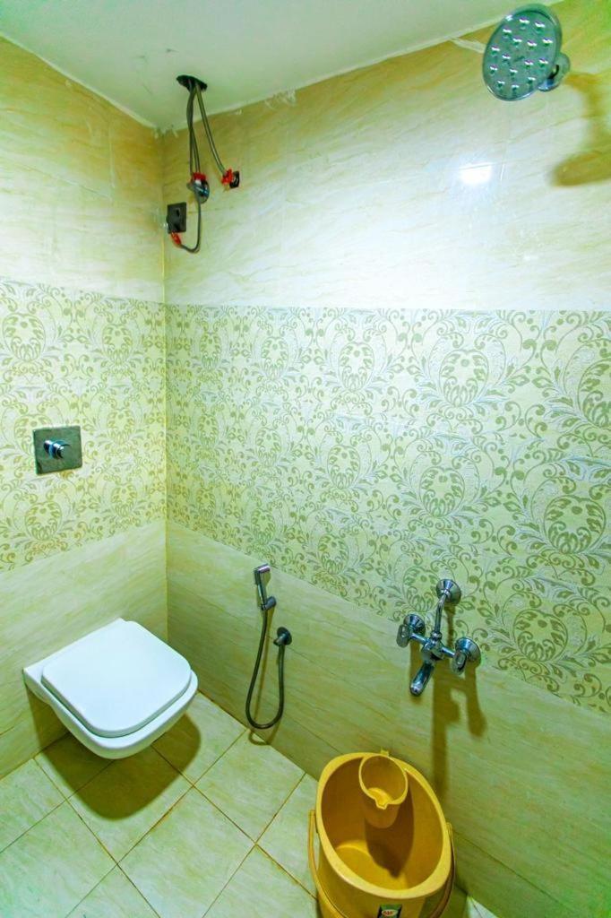Appartement Dreamland Retreat With Swimming Pool à Kottakuppam Extérieur photo