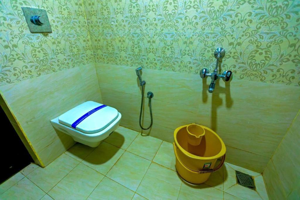 Appartement Dreamland Retreat With Swimming Pool à Kottakuppam Extérieur photo