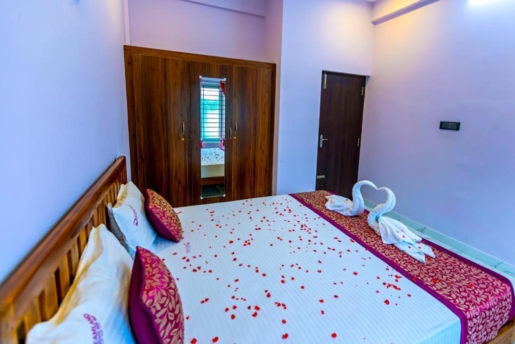 Appartement Dreamland Retreat With Swimming Pool à Kottakuppam Extérieur photo
